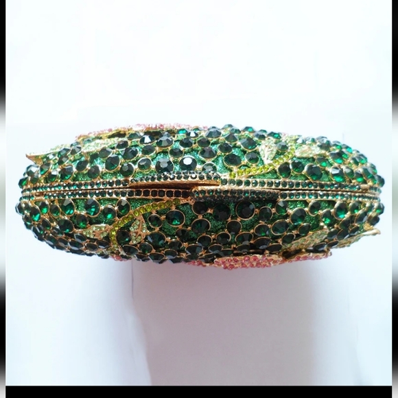 🌹SOLD NWT  Crystals Clutch   *Minaudiere. 20*15*7cm Green, Rose - Picture 10 of 15